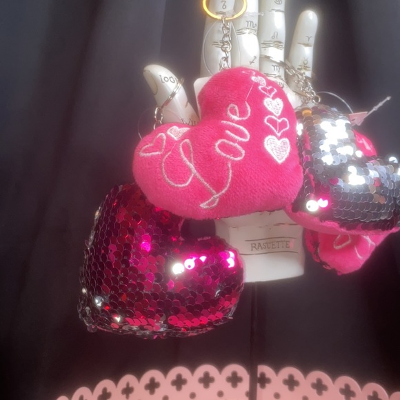 NEW 4 pack of Pink and Silver Color changing sequin bag charms/key ring charms! - Picture 3 of 3